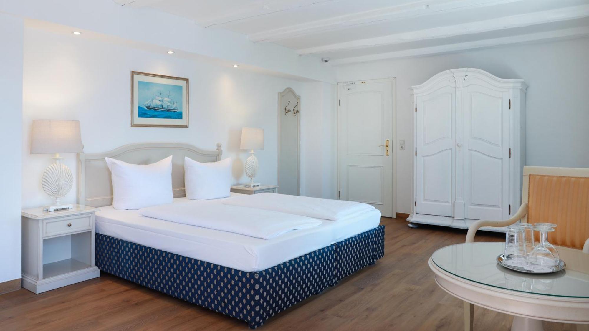 Hotel Am Yachthafen Waren  Dış mekan fotoğraf